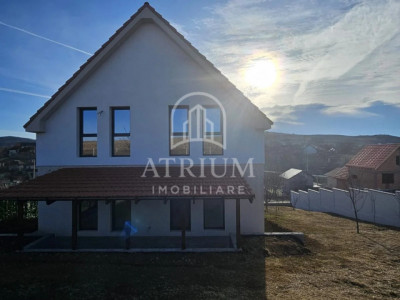 Casa 5 camere, 242 mp utili, zona Salicea/Cluj Napoca