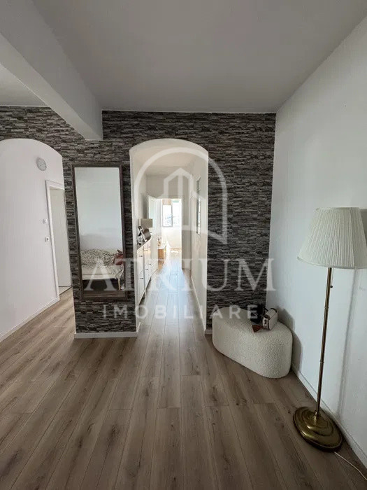 Apartament 3 camere mobilat si utilat,63 mp utili cu balcon 4 mp, Zorilor