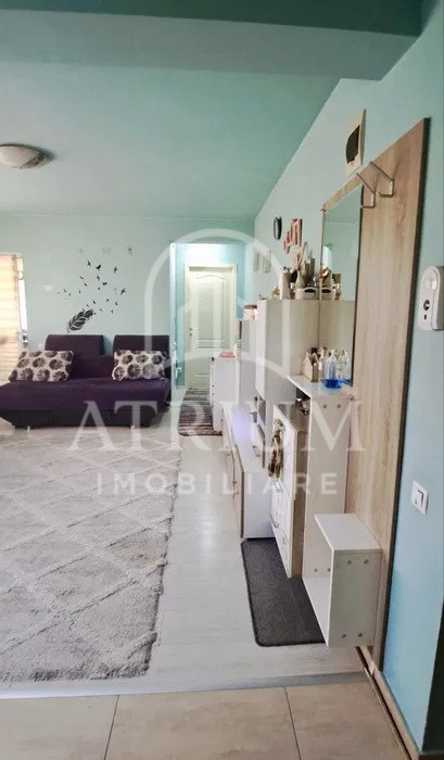 Apartament 2 camere semidecomandate suprafata de 45 mp Floresti 