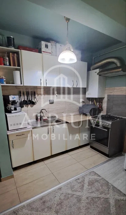 Apartament 2 camere semidecomandate suprafata de 45 mp Floresti 