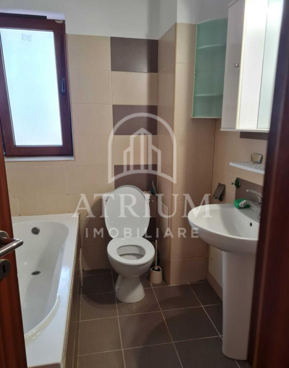 Inchiriere apartament 2 camere la cheie, 42 mp, balcon, zona Intre Lacuri