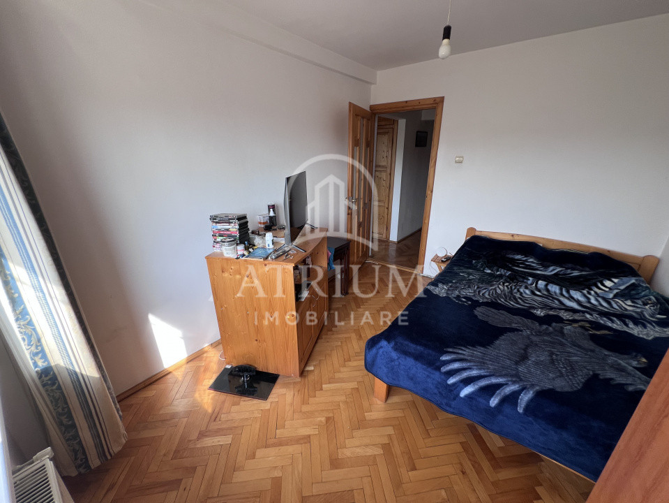 Apartament de 3 camere, 68 mp, zona Intre Lacuri