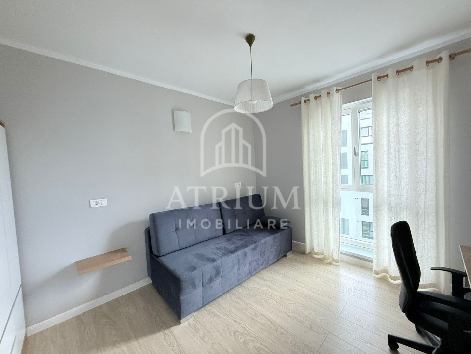 Apartament de 3 camere, zona Vivo