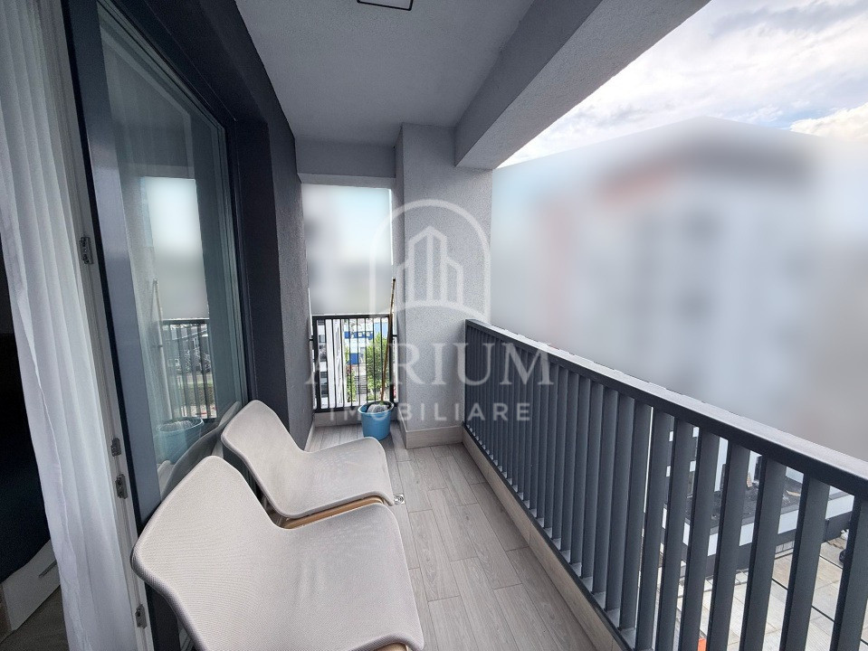 Apartament de 3 camere, zona Vivo