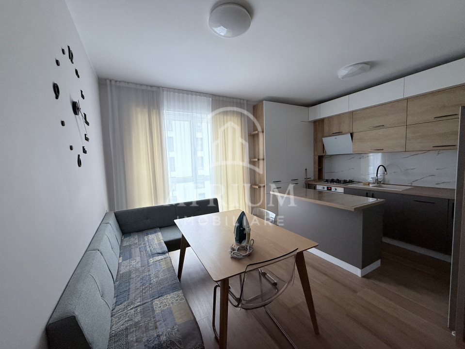 Apartament 3 camere la cheie, 73 mp utili 4 mp logie, zona Vivo