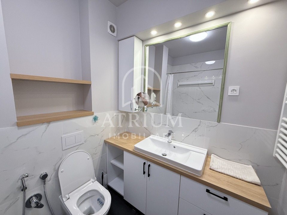 Apartament 3 camere la cheie, 73 mp utili 4 mp logie, zona Vivo