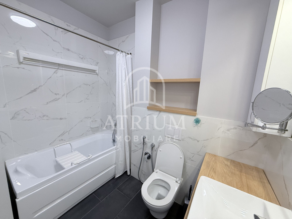 Apartament 3 camere la cheie, 73 mp utili 4 mp logie, zona Vivo