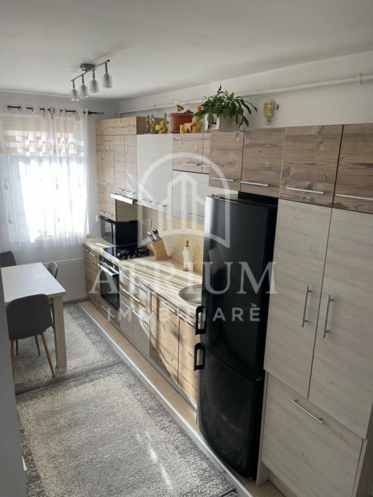 Apartament 3 camere,  60 mp utili,  zona Eroilor Floresti