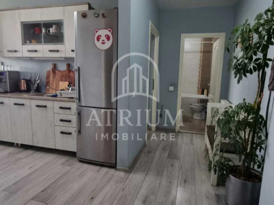 Aparrament 3 camere semidecomandate, 48 mp, zona Ambient