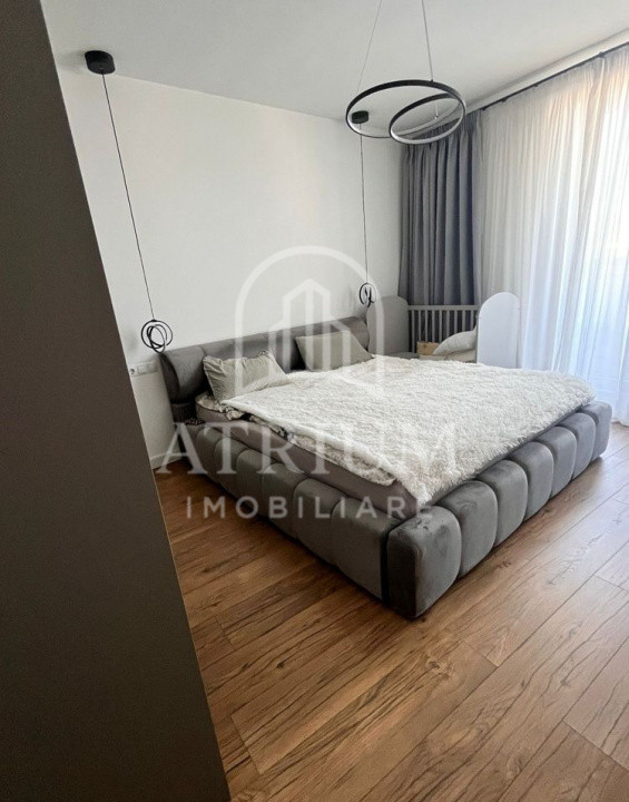 Apartament tip penthause 3 camere, 78 mp utili cu 25 terase, zona Pod Ira