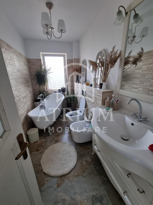 Apartament 2 camere decomandate, 54 mp utili cu 8 mp balcon, zona Baciu Petrom