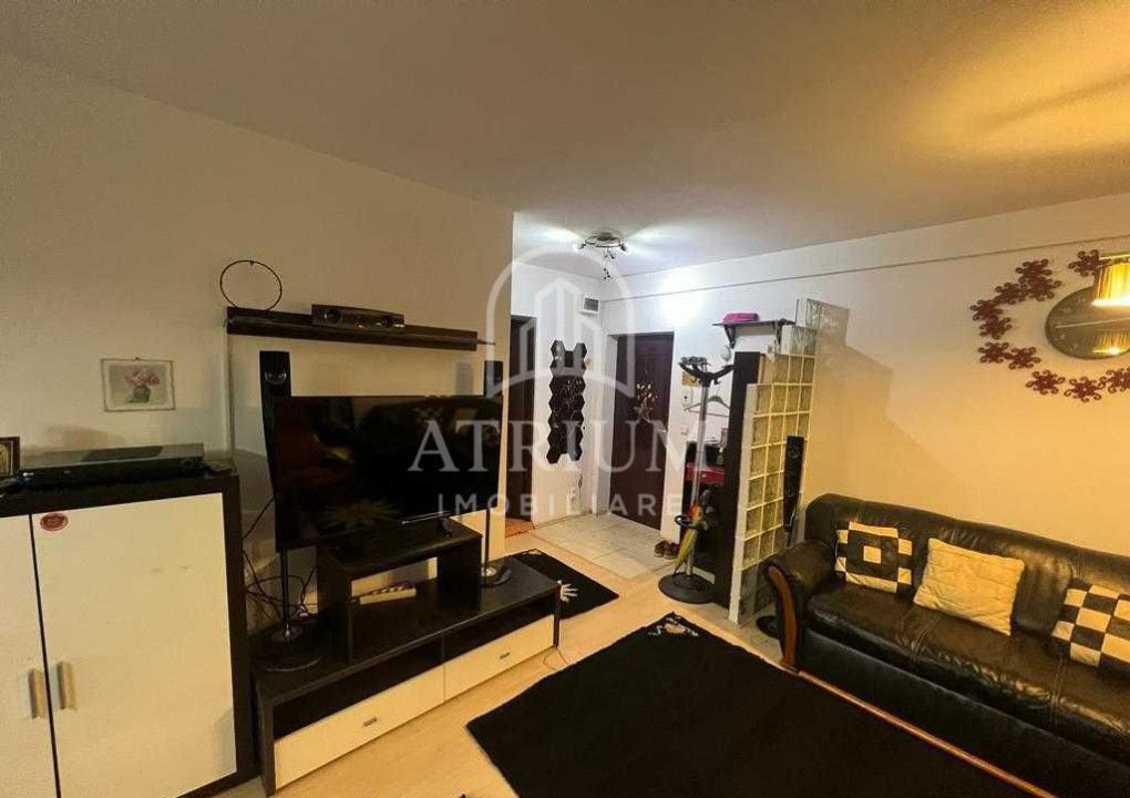 Apartament 2 camere, 49 mp utili cu 7 mp balcon, zona Baciu Petrom