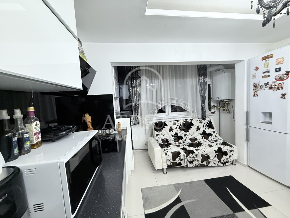 Apartament 3 camere la cheie, 55 mp utili, zona Baciu