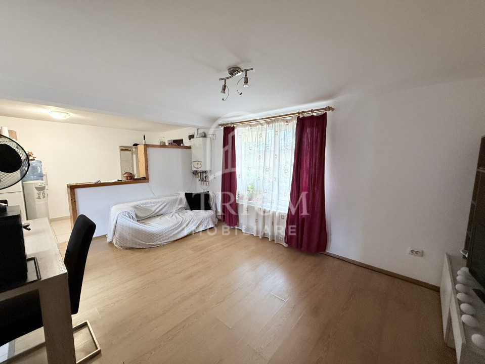 Inchirere casa, 118 mp utili, 12 mp terasa, garaj, zona Eroilor