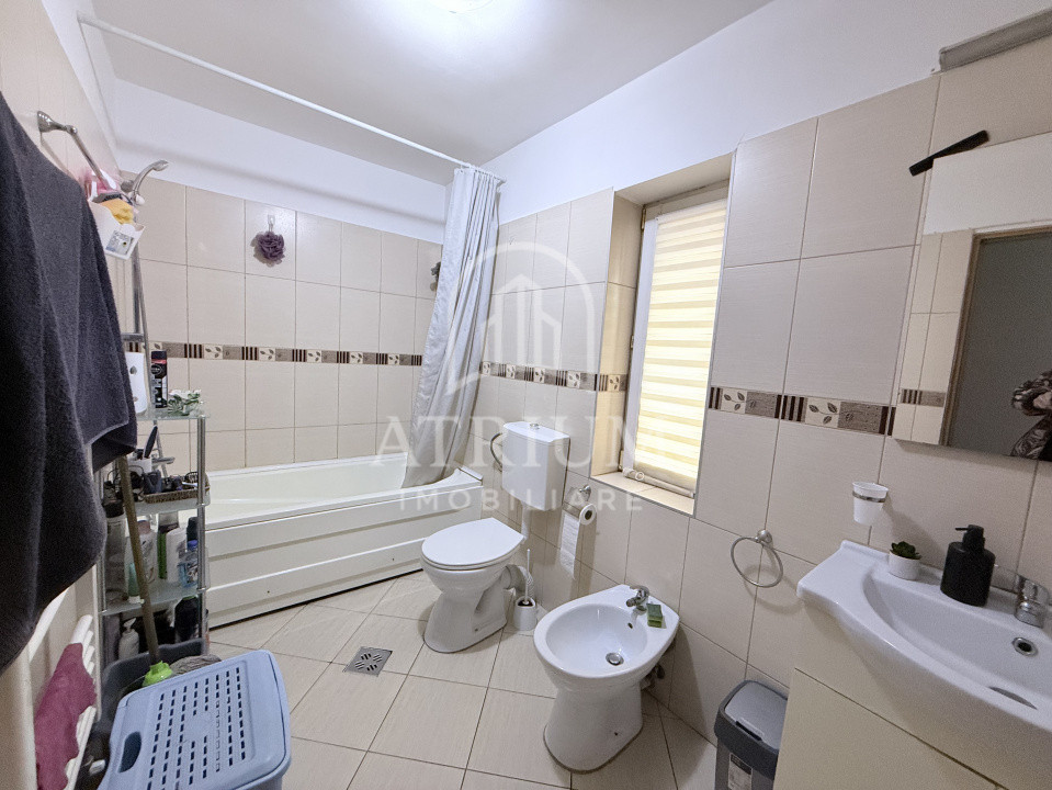 Inchirere casa, 118 mp utili, 12 mp terasa, garaj, zona Eroilor