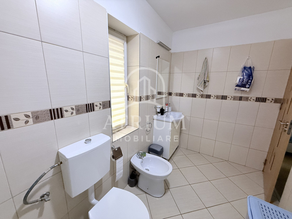 Inchirere casa, 118 mp utili, 12 mp terasa, garaj, zona Eroilor