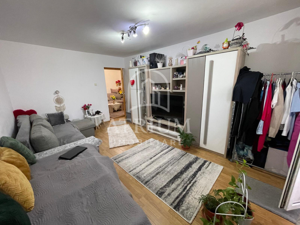 Apartament de vanzare cu 2 camere decomandate. Mănăștur, priveliște panoramică!