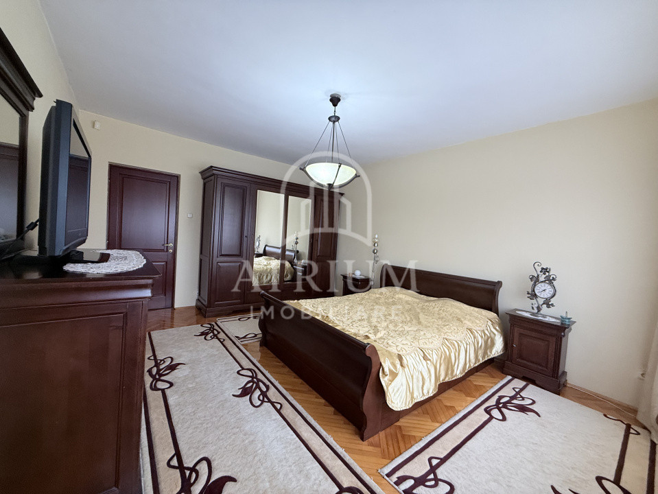 Casa individuala, S+P+1E+M, 206 mp utili, 120 mp teren liber, Sector 4–Zeicani