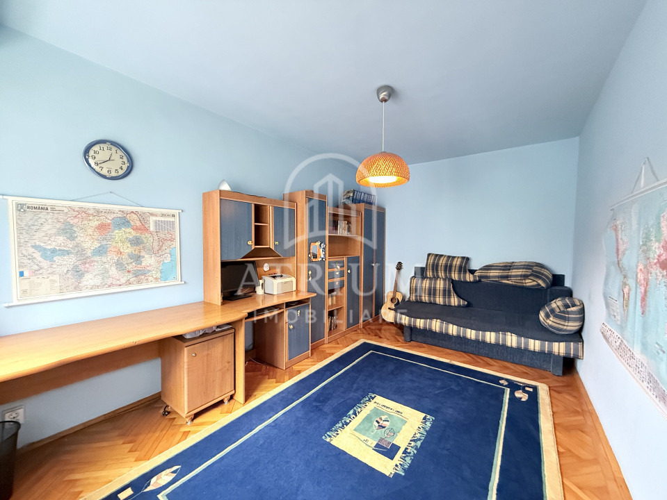 Casa individuala, S+P+1E+M, 206 mp utili, 120 mp teren liber, Sector 4–Zeicani