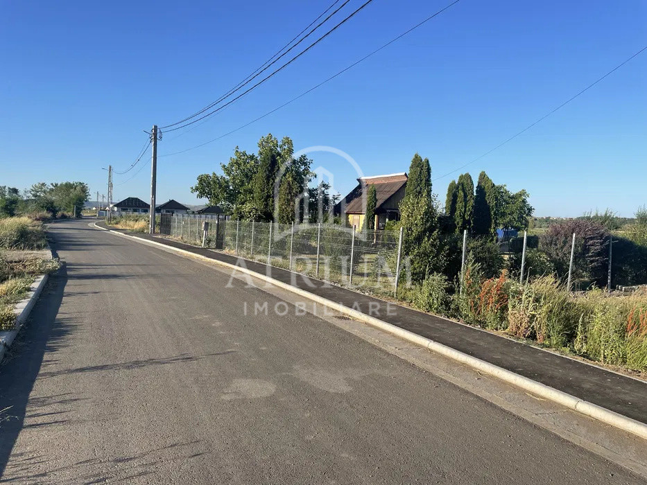 Teren 5700 mp pentru constructii case in Jucu de Mijloc