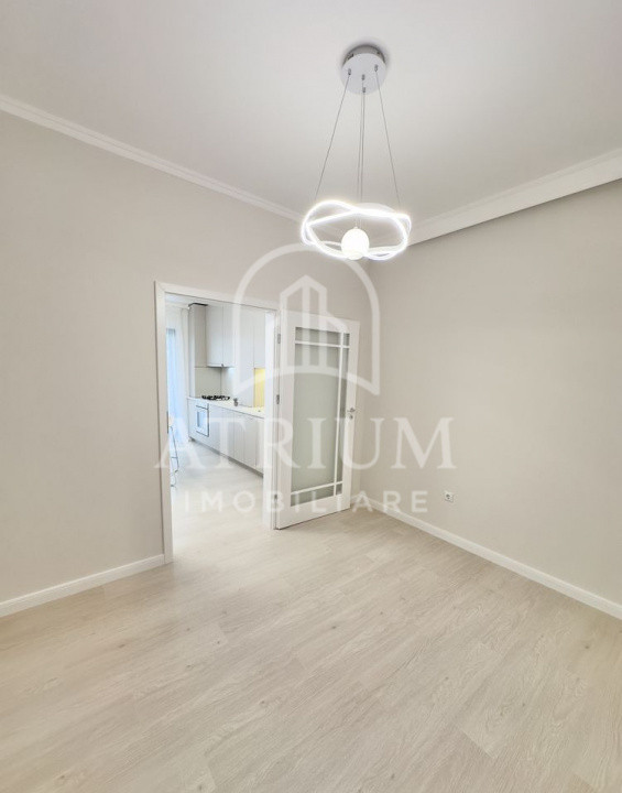 Apartament 3 camere ultramodern, 56 mp utili 12 mp terasa, zona Floresti Eroilor