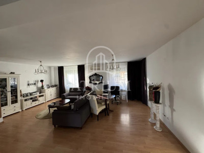 Apartament 3 camere 102 MP in cartierul Andrei Muresanu 