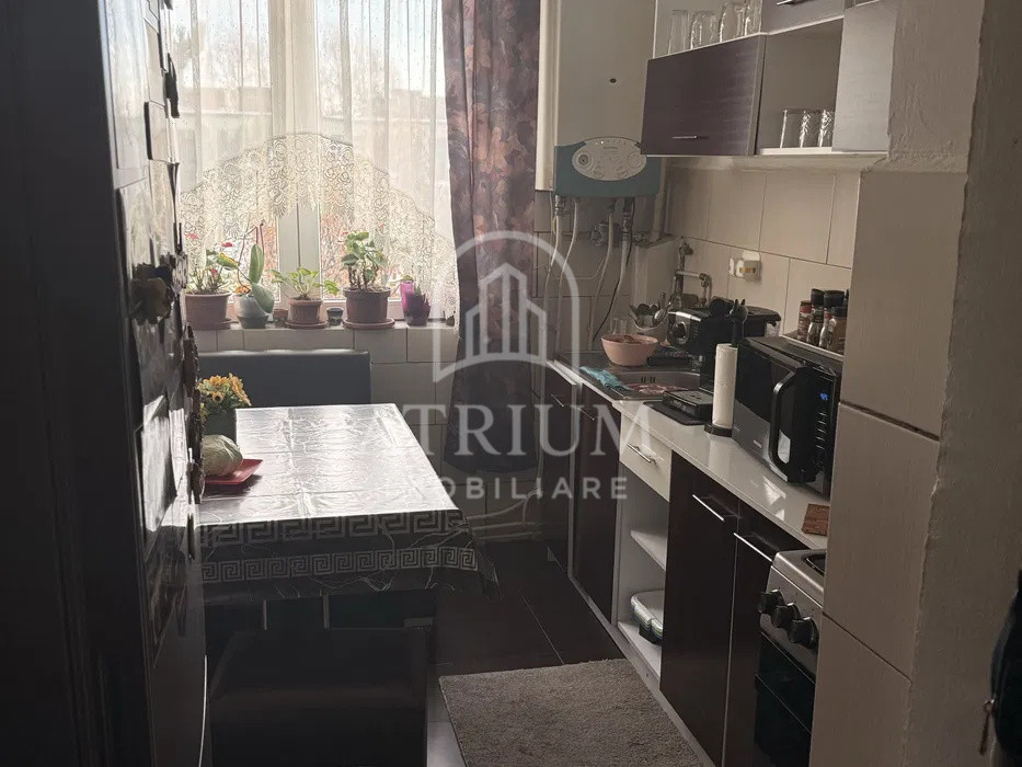 Apartament 2 camere la cheie cu  suprafata de 49 MP piata Abator