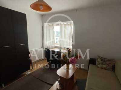 Apartament 2 camere semidecomandate suprafata de 39 MP Semicentral