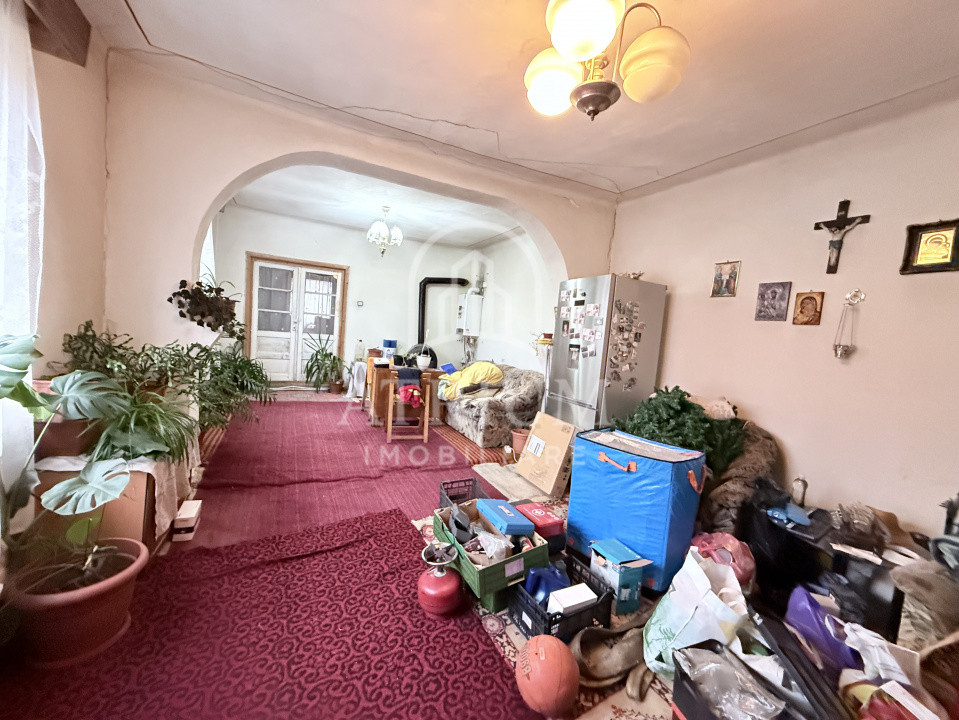 Casa Individuala, 220 mp utili cu 440 mp teren, zona Baciu 