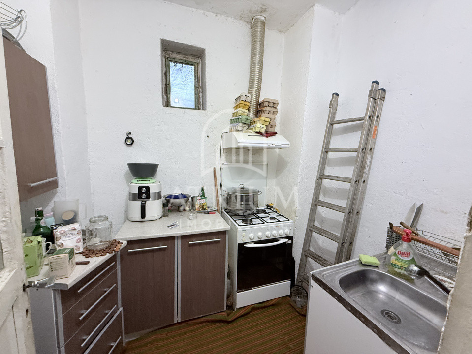 Casa Individuala, 220 mp utili cu 440 mp teren, zona Baciu 