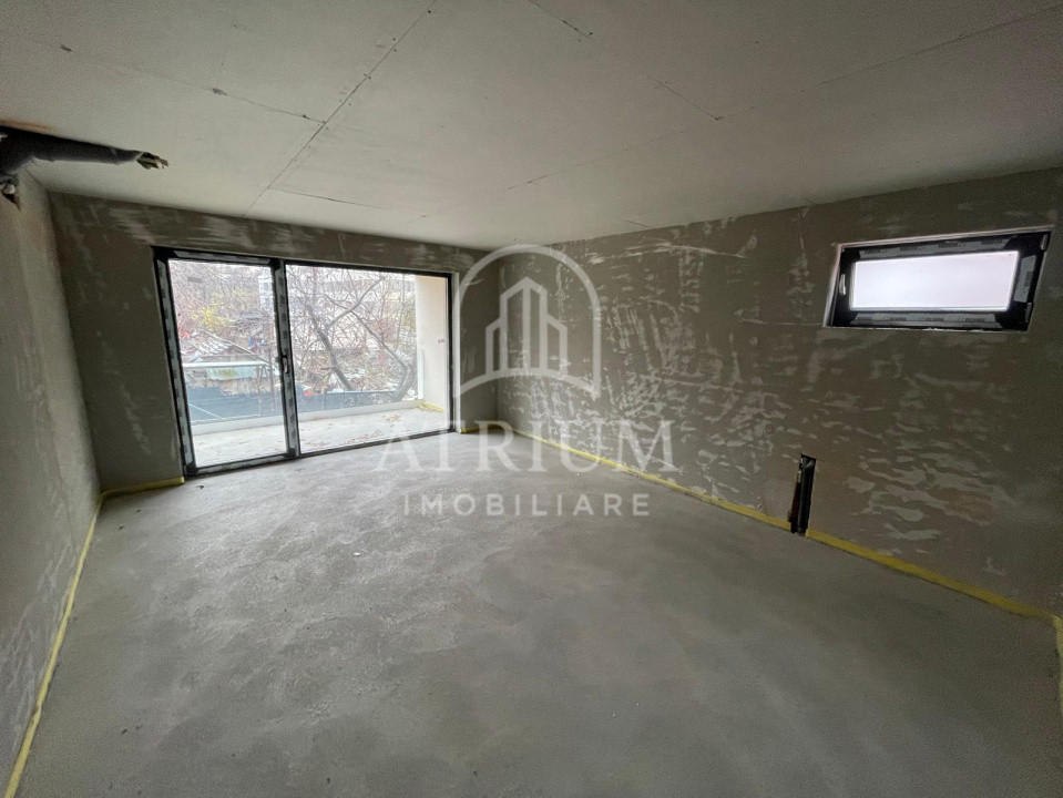 Apartament de vanzare cu 3 camere, in cartierul Zorilor!