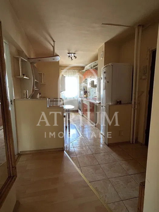  Apartament de inchiriat 3 camere  suprafata 64 mp in Manastur