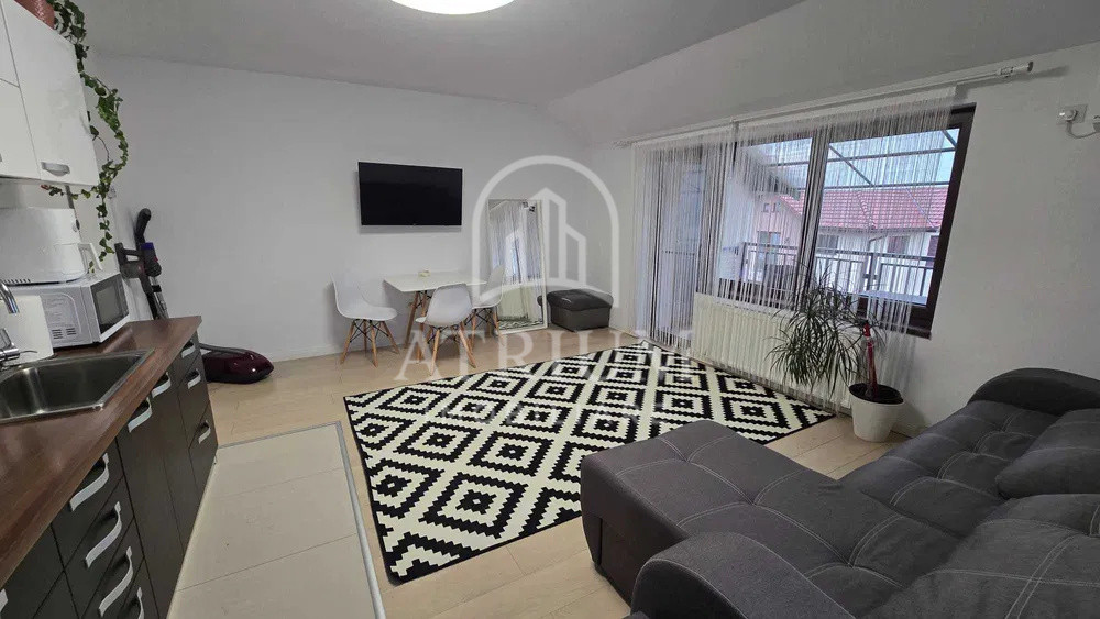 Apartament 3 camere cu 2 bai, Bloc tip Vila Zona Auchan Iris