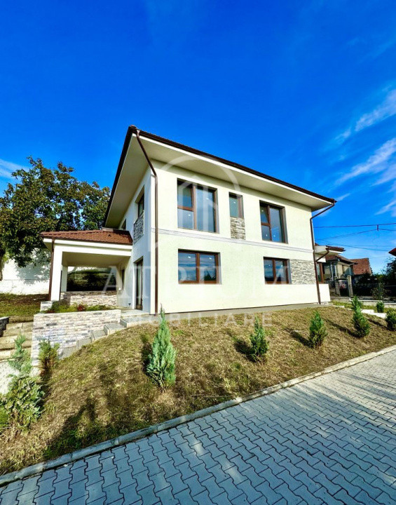 Casa individuala, 150 mp utili cu curte 300 mp, zona Chinteni