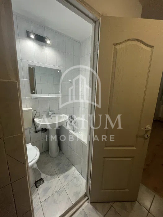 Garsoniera 21 mp situata in Marasti