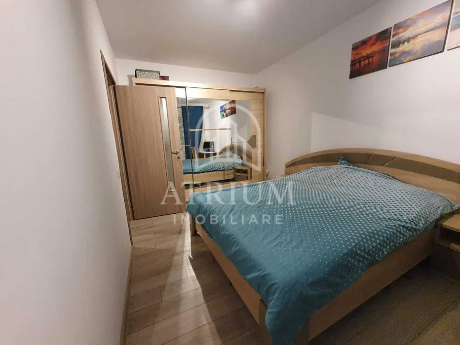 Apartament, 2 camere, zona Vivo