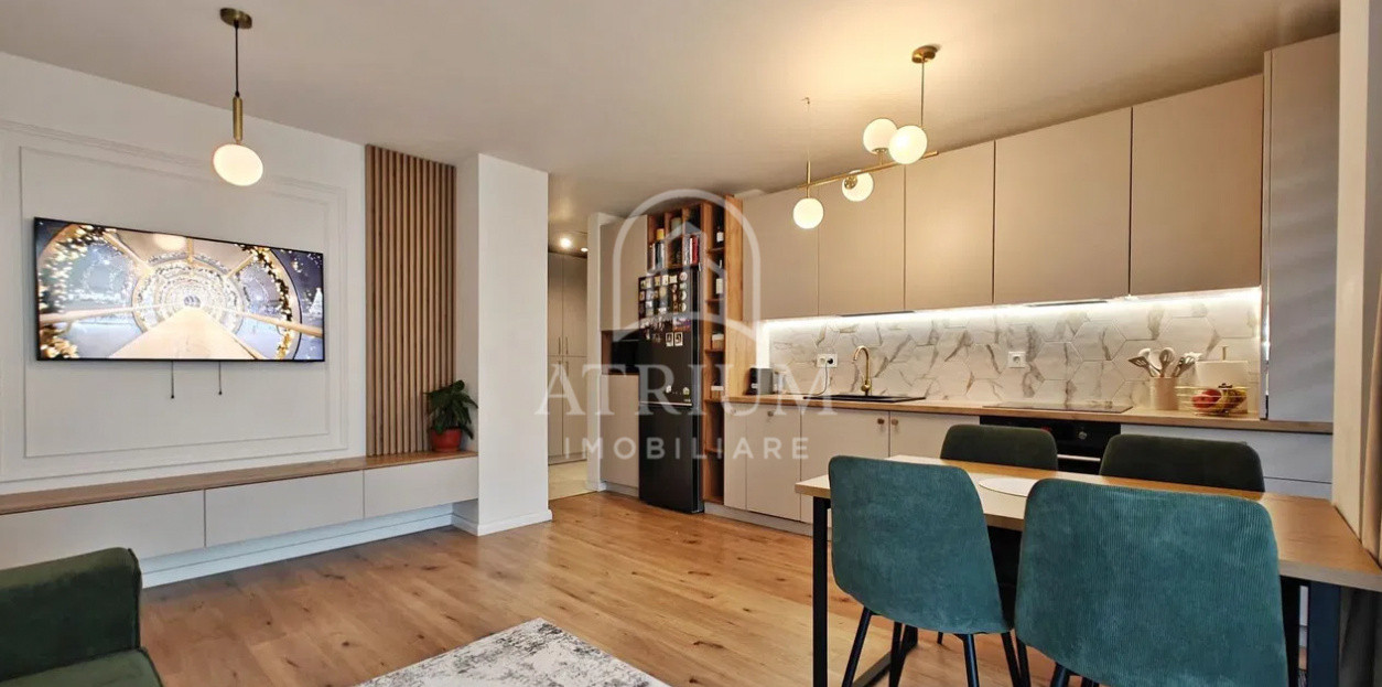 Apartament 3 camere, zona Vivo