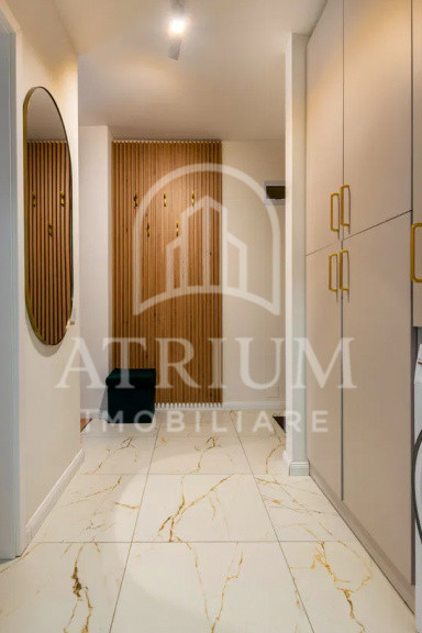 Apartament 3 camere, zona Vivo