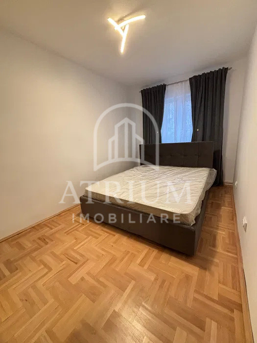 Apartament de vanzare 4 camere-Manastur