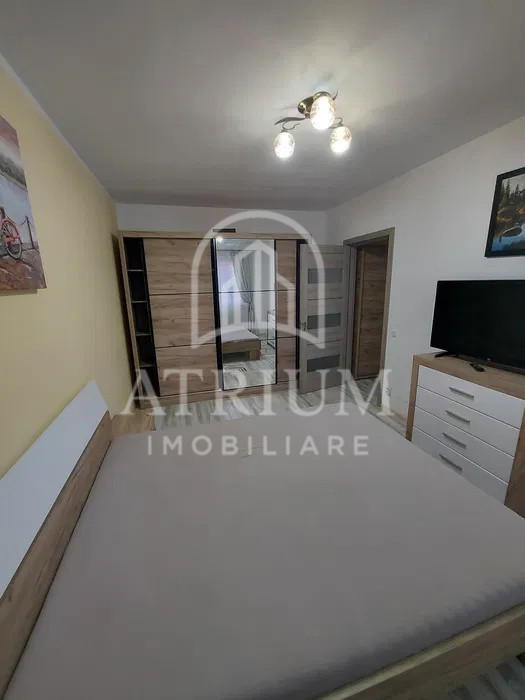 De închiriat apartament 3 camere – Florești