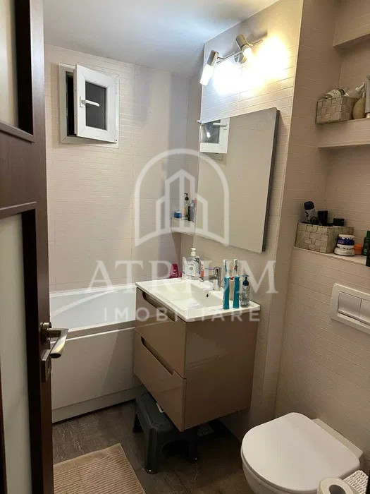 Închiriere apartament decomandat cu 3 camere – Zorilor, aproape de UMF