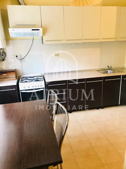 Apartament cu 1 cameră, 40 mp utili cu 8 mp balcon, zona Zorilor
