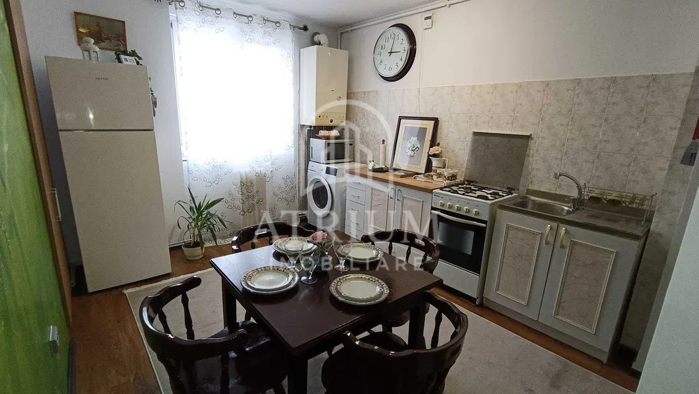 Apartament 3 camere de închiriat, zona  Mănăștur