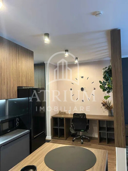 Apartament cu o cameră de închiriat, Zorior