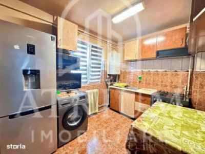 Apartament 2 camere, 48 mp, parcare, balcon, zona Manastur