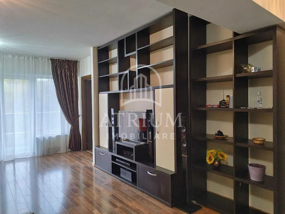 Apartment 2 camere, 70 mp, balcon 6mp, zona Plopilor