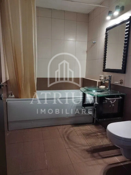 Apartment 2 camere, 70 mp, balcon 6mp, zona Plopilor