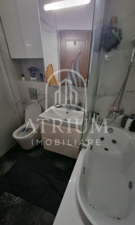Apartament cu 3 camere decomandate , Bucium