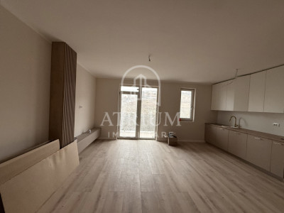 Apartament 2 camere, 53mp, balcon, zona Vivo