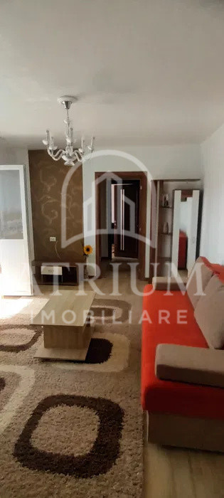 Apartament 2 camere, 50 mp, balcon, zona Andrei Mureșan